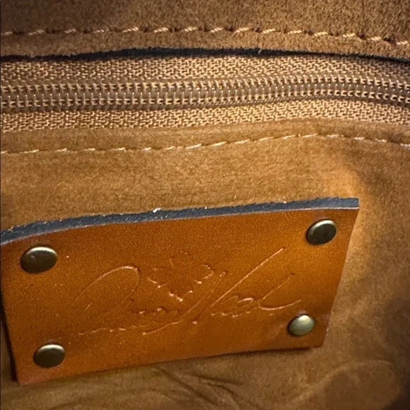 Like new! Patricia Nash Bella Leather Crossbody - Picture 10 of 15